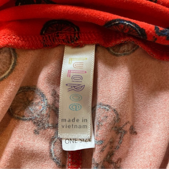 LulaRoe Leggings - Picture 2 of 4